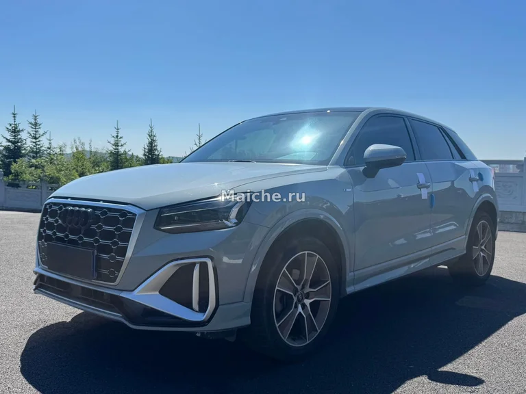 Audi Q2L